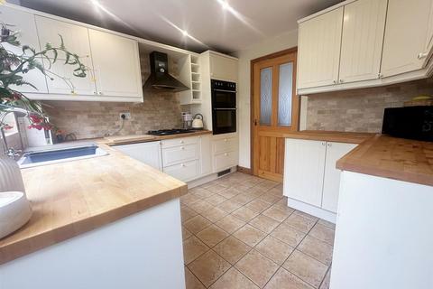 3 bedroom semi-detached house for sale, Homefield Avenue, Arnold, Nottingham