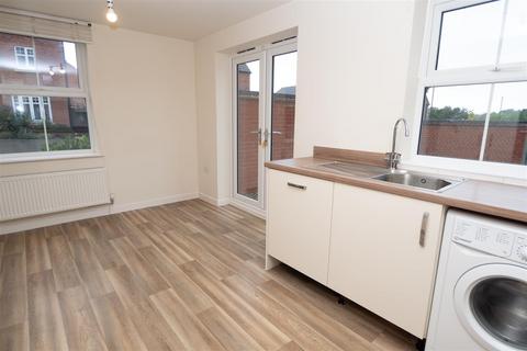 3 Ashton Close, Ashbourne, DE6 1TL