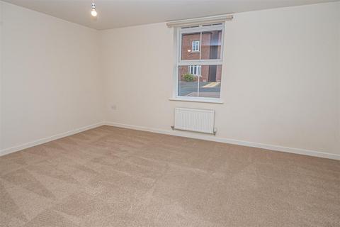 3 Ashton Close, Ashbourne, DE6 1TL