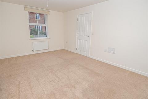 3 Ashton Close, Ashbourne, DE6 1TL