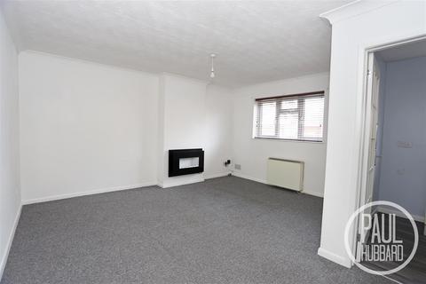 2 bedroom maisonette to rent, Ashby Road, Lowestoft, NR32