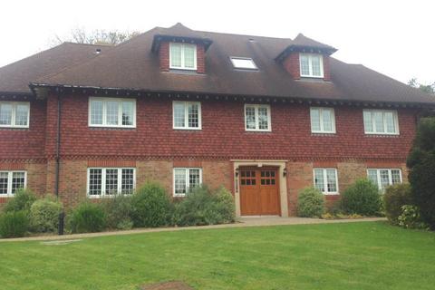 2 bedroom flat to rent, Mill Place, Battle, East Sussex