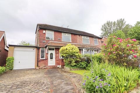 3 bedroom semi-detached house for sale, Hawthorne Drive, Manchester M28