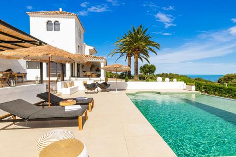 5 bedroom villa, Estepona, Malaga, Spain