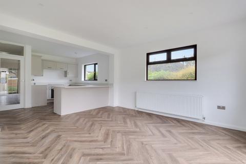 19 Chadacre Road, Southend-on-sea, SS1 3QX