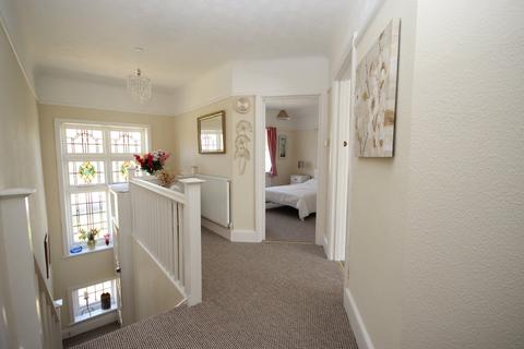 2 bedroom apartment for sale, 45 De Lisle Road, Bournemouth, BH3