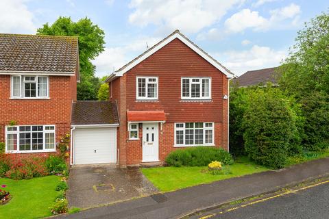 3 bedroom link detached house for sale, Lichfield Avenue