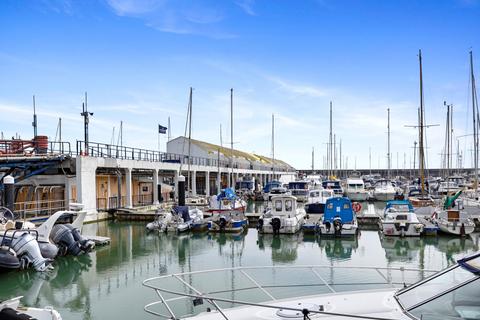 1 bedroom flat for sale, Eastern Concourse, Brighton Marina Village, Brighton, BN2