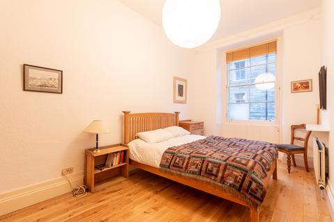 2 bedroom flat to rent, 2770L – Sciennes House Place, Edinburgh, EH9 1NN