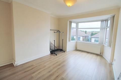 3 bedroom flat for sale, Sackville Road, Heaton, Newcastle upon Tyne, Newcastle upon Tyne, NE6 5TD