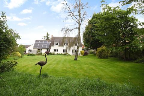 4 bedroom detached house for sale, Station Road, Felsted, Essex, CM6