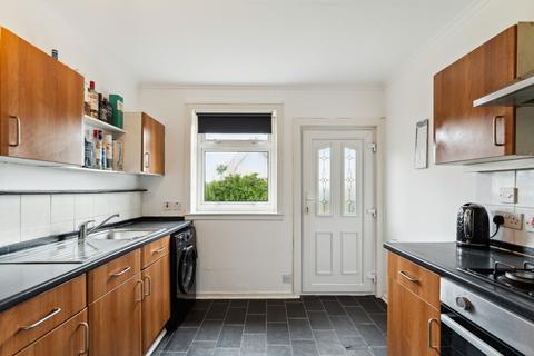 8 Cartside Road, Clarkston, Glasgow, G76 8QQ
