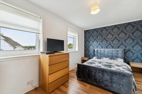 8 Cartside Road, Clarkston, Glasgow, G76 8QQ