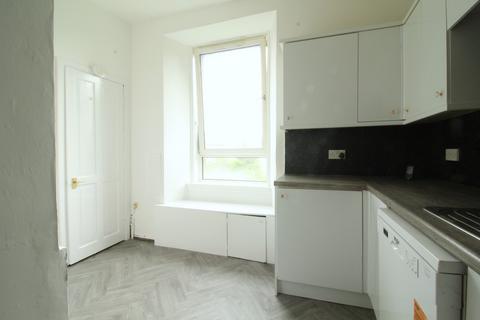 3 bedroom flat for sale, Strathmartine Road, Dundee DD3
