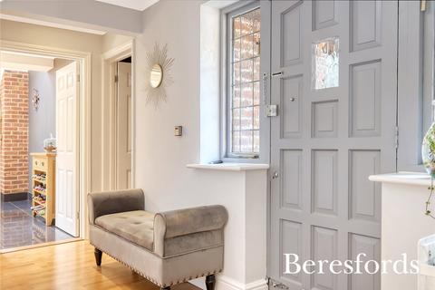 2 Ayletts, Broomfield, Chelmsford, CM1 7LE