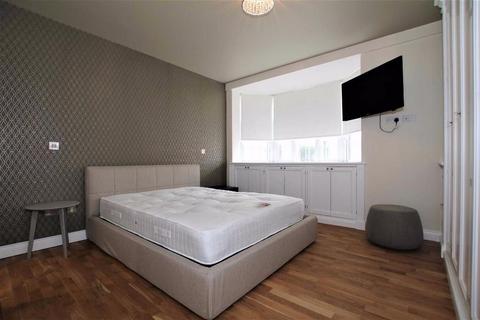 2 bedroom apartment to rent, Brompton Road, London SW3
