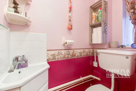 2 Ashfields, Pitsea, Basildon, SS13 1HX