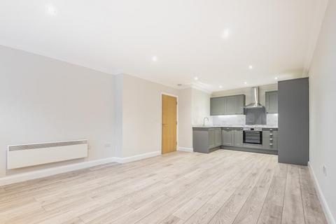 2 bedroom flat for sale, Woking,  Surrey,  GU22