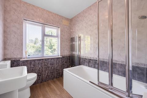 34 Hamilton Avenue, Sutton, SM3 9RL
