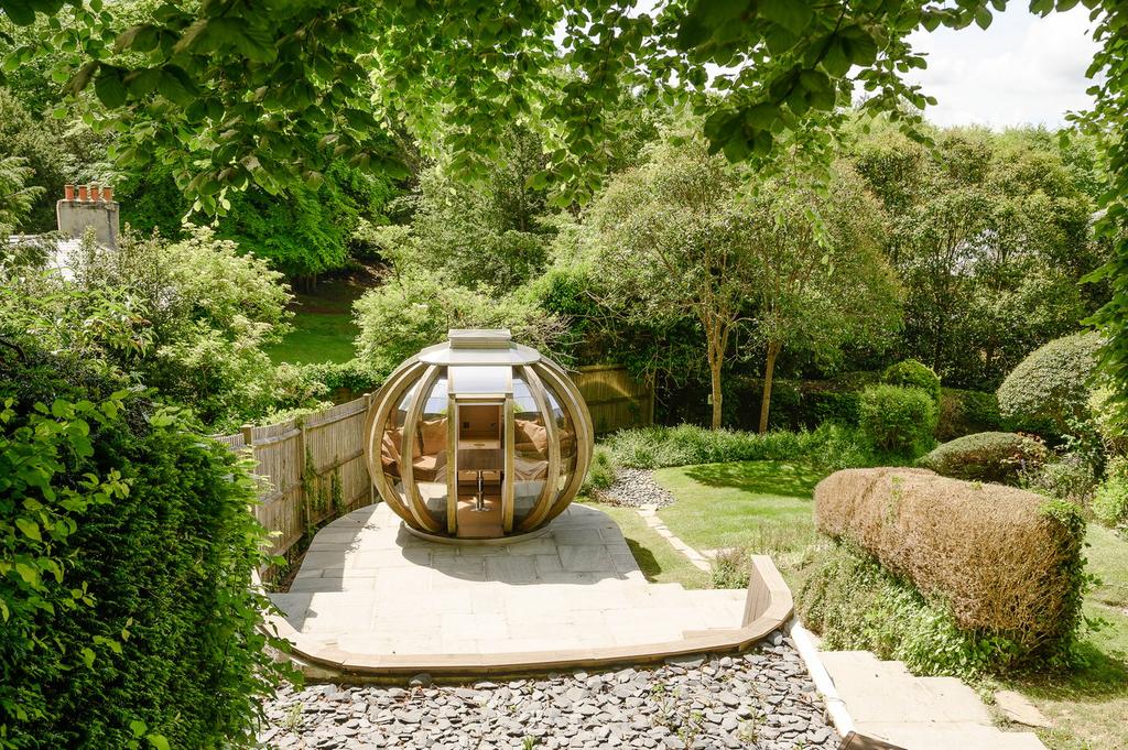 Garden Pod 2