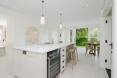 Evergreen House Cherkley Hill, Leatherhead, KT22 8LA