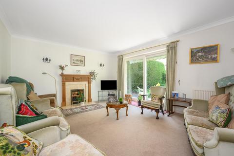 4 bedroom detached house for sale, Crutchfield Lane, Walton-on-Thames, KT12