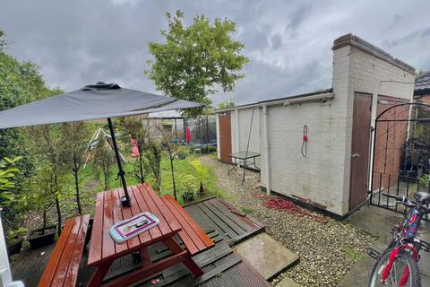 123 Fengate, Peterborough, PE1 5BA