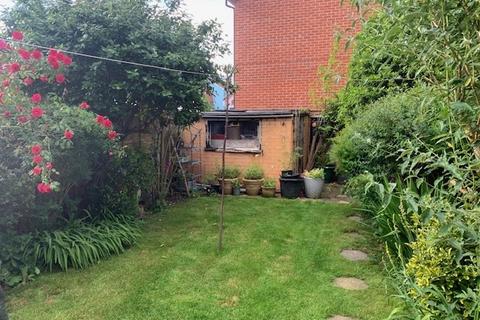 38 Goodwin Road, Slough, SL2 2ES