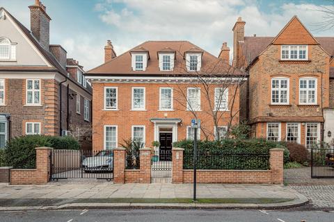 5 bedroom detached house to rent, Wadham Gardens, Primrose Hill, London, NW3