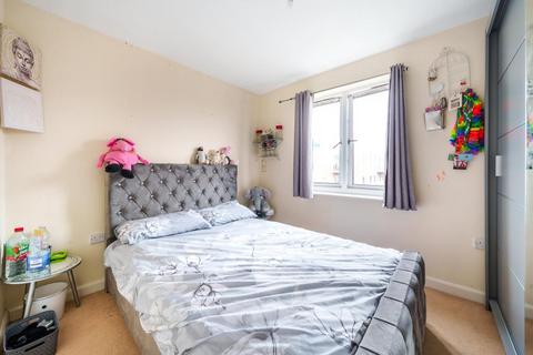 2 bedroom flat for sale, Slough,  Berkshire,  SL2