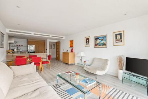 2 bedroom flat for sale, Howard Building, Chelsea Bridge Wharf, Battersea SW11