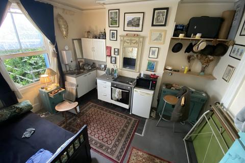 1 bedroom bedsit to rent, Charlotte Street, Brighton BN2