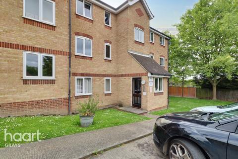 1 bedroom flat for sale, Oakhill Road, Purfleet