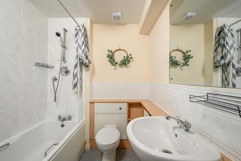 3b/7 Loaning Road, Edinburgh, EH7 6JE