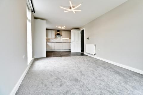 2 bedroom apartment to rent, Martins Road, Bromley BR2