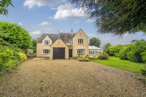 3 bedroom detached house to rent, Kingsmead, Painswick, Stroud, GL6 6US