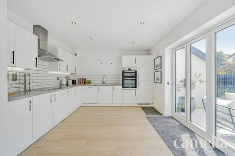 19 Beckford Drive, Lansdown, Bath, BA1 9AU