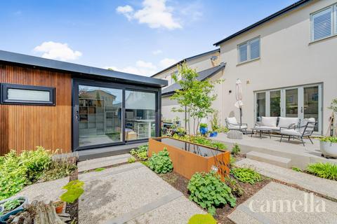 19 Beckford Drive, Lansdown, Bath, BA1 9AU
