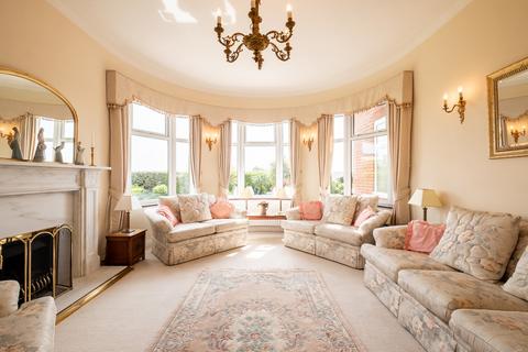 5 bedroom detached house for sale, Inner Promenade, Lytham, FY8