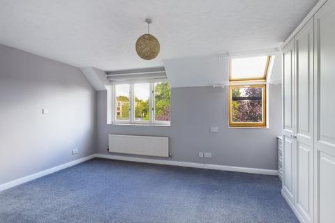 3 bedroom townhouse to rent, Mariners Way, Cambridge, Cambridgeshire