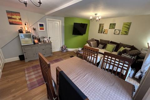 4 bedroom property for sale, Llandefalle, Brecon, LD3