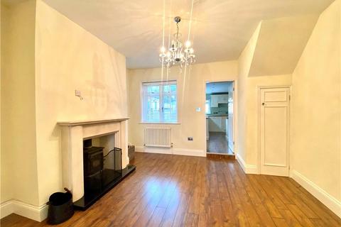 3 bedroom terraced house to rent, College Square, Stokesley
