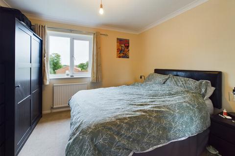 8, Muirfield Court Caxton Way, Haywards Heath, RH16 3TE