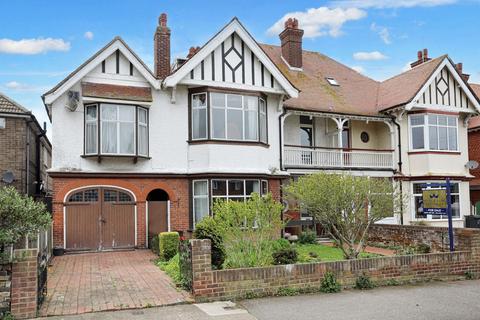 63 Cornwall Gardens, Cliftonville, Margate, CT9 2JE