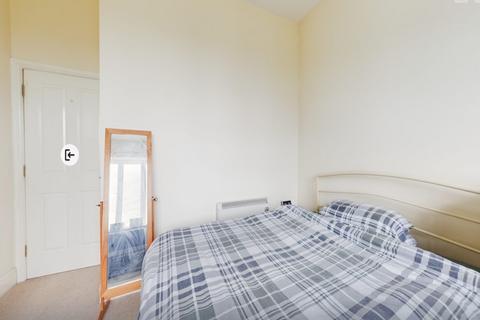 2 bedroom flat for sale, Abbey Road, Malvern WR14