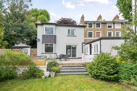 3 bedroom detached house for sale, St. Margarets Passage, London