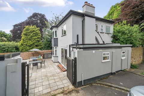 3 bedroom detached house for sale, St. Margarets Passage, London