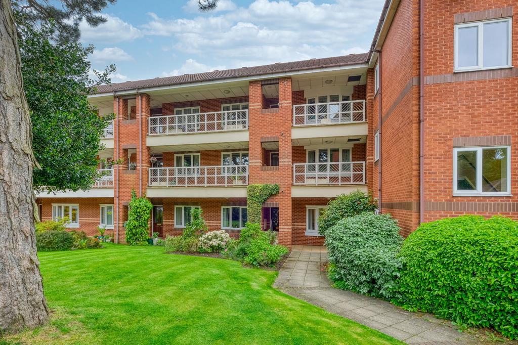Dovehouse Court, Grange Road... 2 bed apartment for sale £175,000
