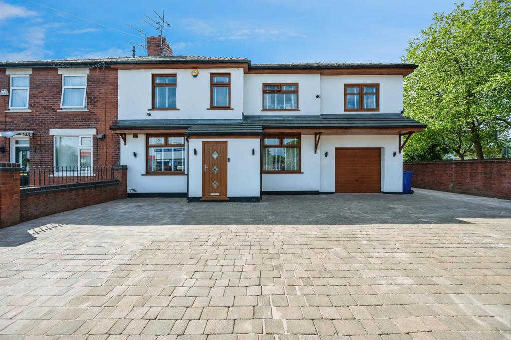 Park View, AshtonInMakerfield, WN4 5 bed semidetached house for sale
