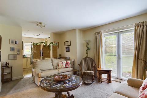 32 Grenoside Grange Close, Grenoside, Sheffield, S35 8LY